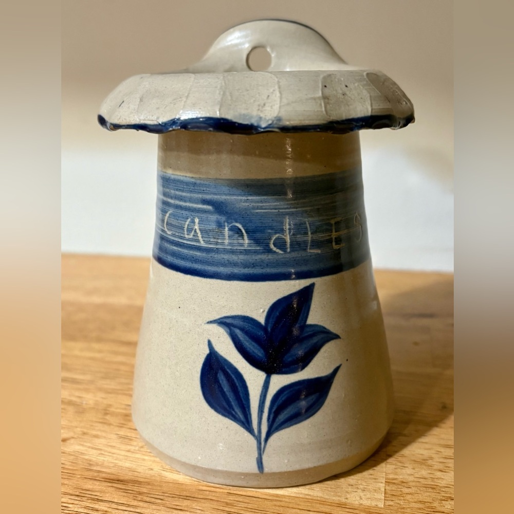 VINTAGE HAND CRAFTED WILLIAMSBURG POTTERY CANDLE HOLDER